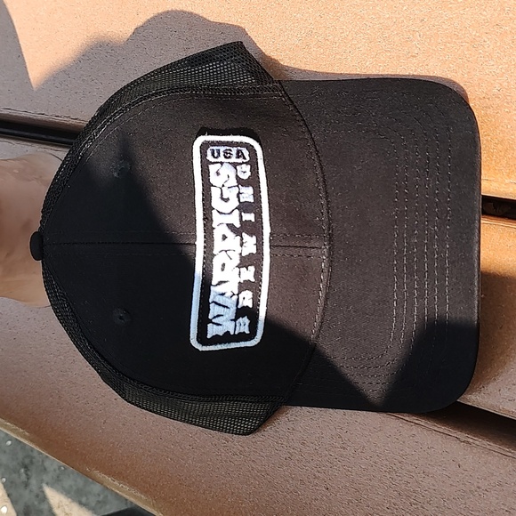 WARPIGS Brewing USA Trucker Mesh Snapback Hat Cap New - Picture 1 of 8